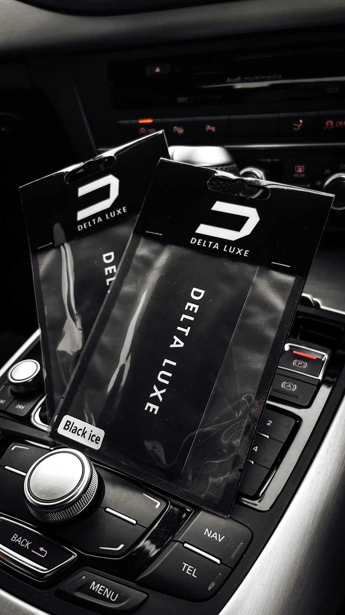 Signature Delta Luxe Air Freshener