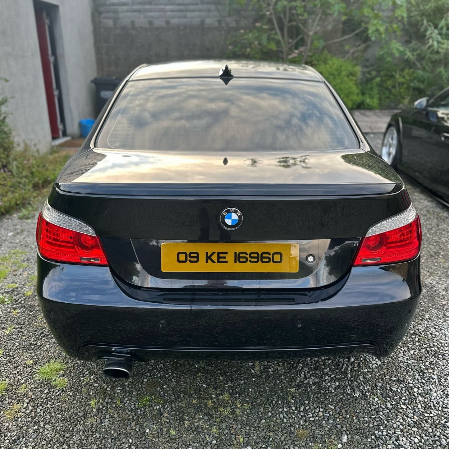 UK Metro yellow number plate