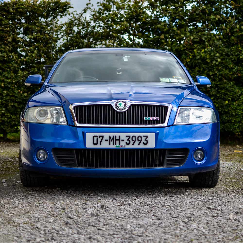 3D/4D Irish Number Plate - Plain White - German Style + Skoda VRS Logo - Front