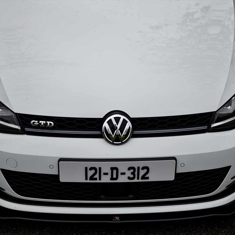 3D/4D Plain white Irish number plate - front