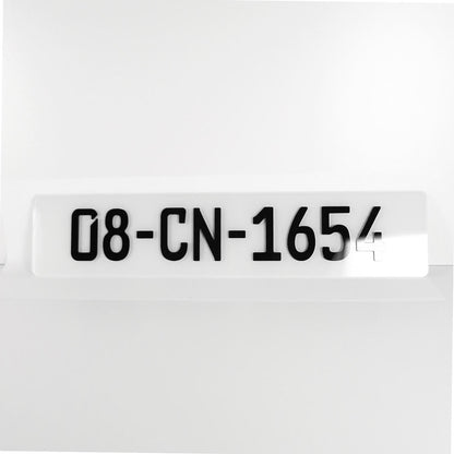 3D/4D Plain white Irish number plate, German Font - front